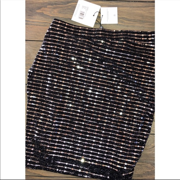 6- Missguided mirror sequin split front mi… - Picture 15 of 15